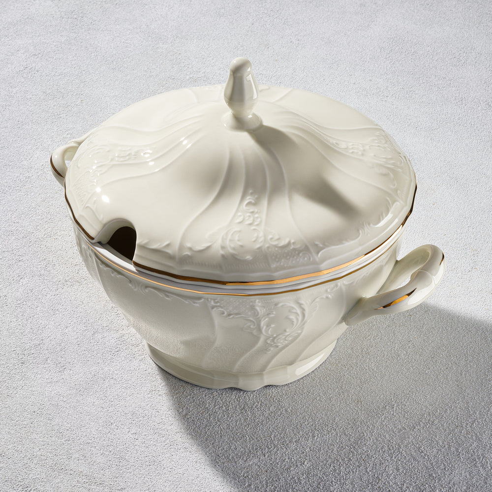 Vikko - Bernadotte, Soup Tureen, Ivory with Gold Rim, 2.7 qt