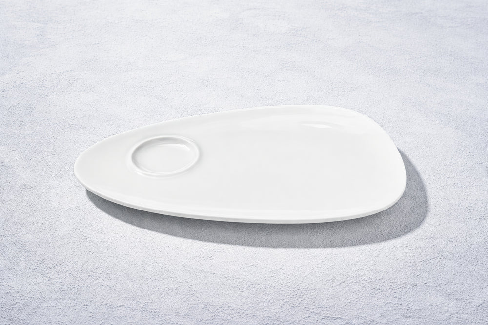 Vikko - Teardrop Plate, White 13"