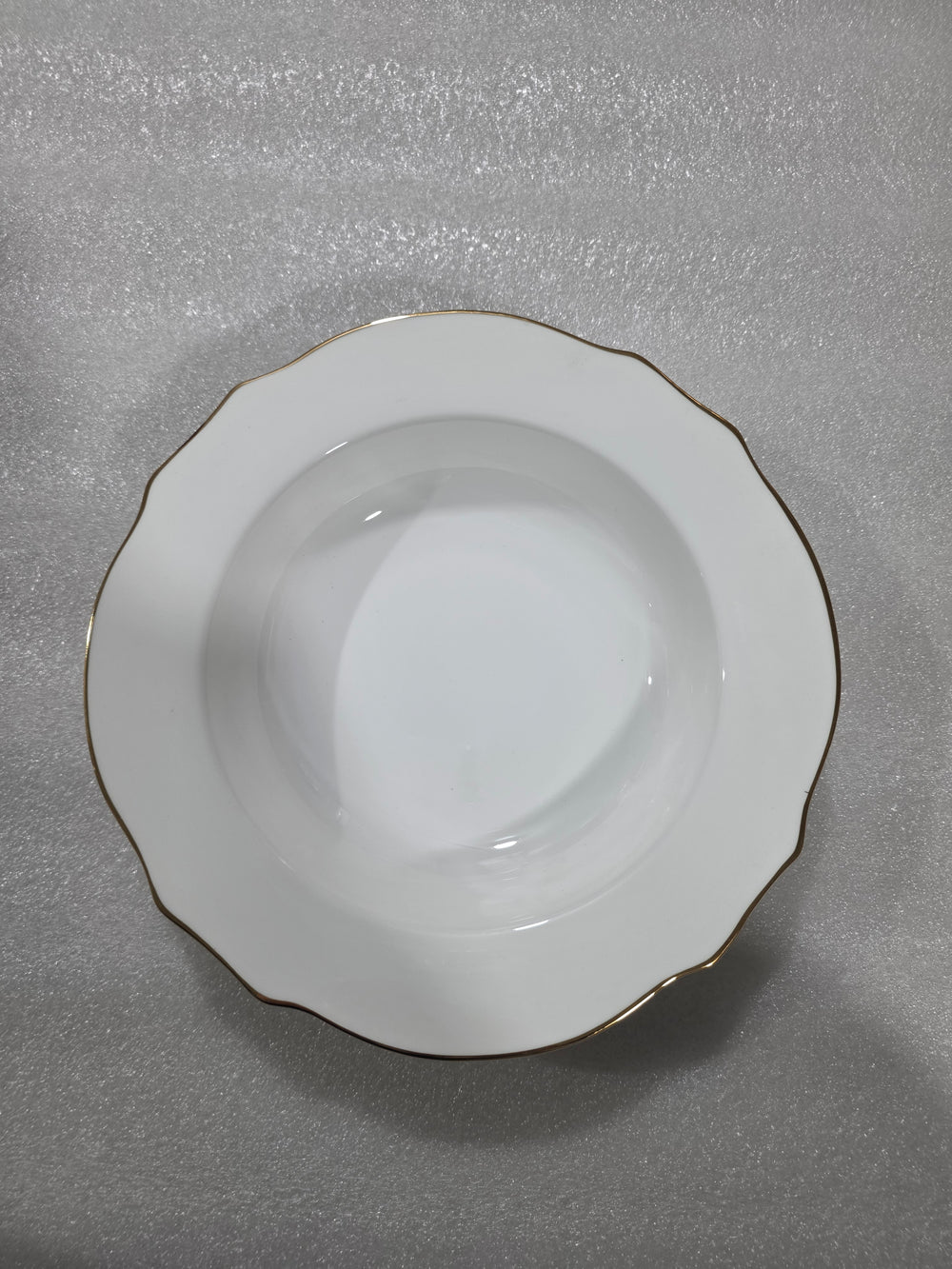 Vikko - Spring Gold, Bone China, White with Gold Rim, Soup Bowl, 17 oz