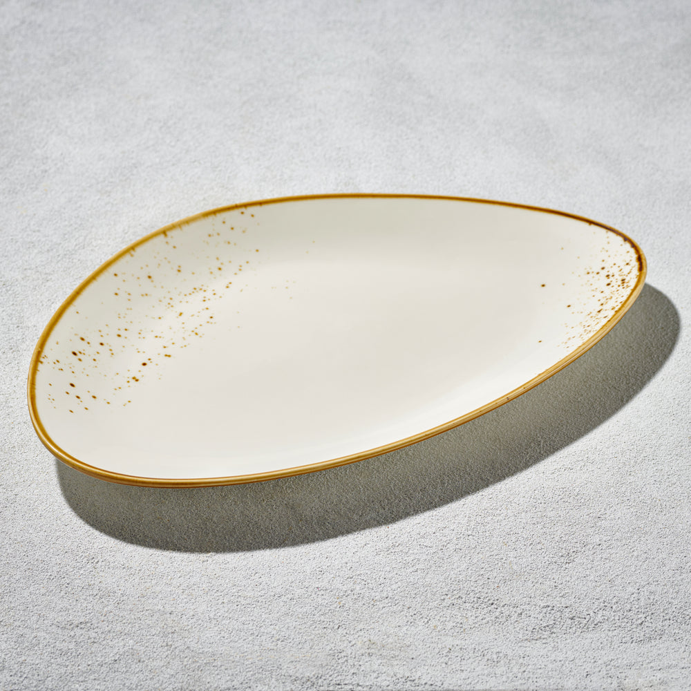 Vikko - Rustic, Triangular Plate, Cream, 14.5"