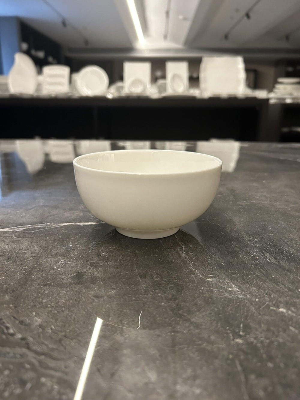 Vikko - Round Bowl, White, 8.5 oz