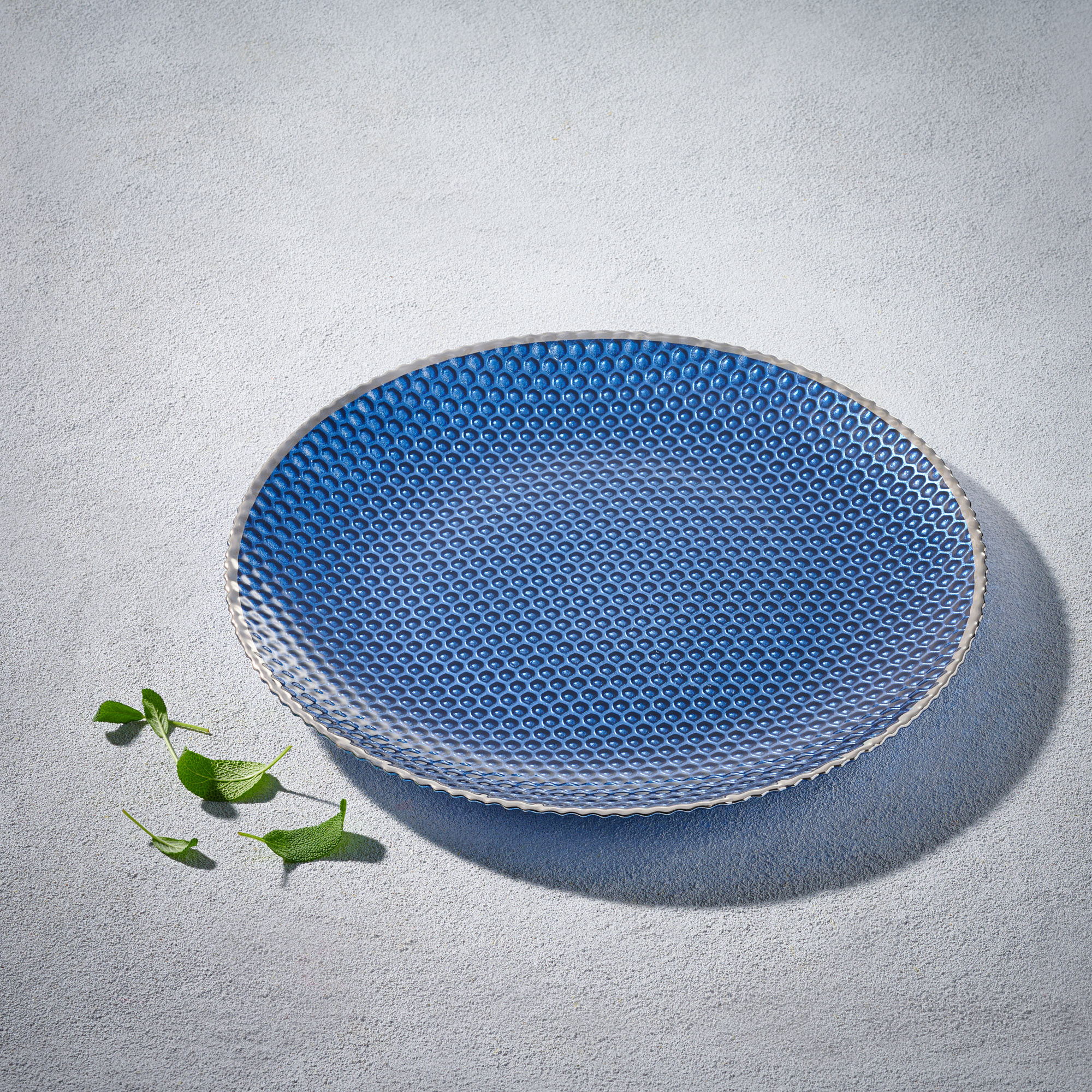 Vikko – Maple, Glass Charger, Dark Blue with Silver Rim, 13″ | Rental Vikko – Maple, Glass Charger, Dark Blue with Silver Rim, 13″ | Rental