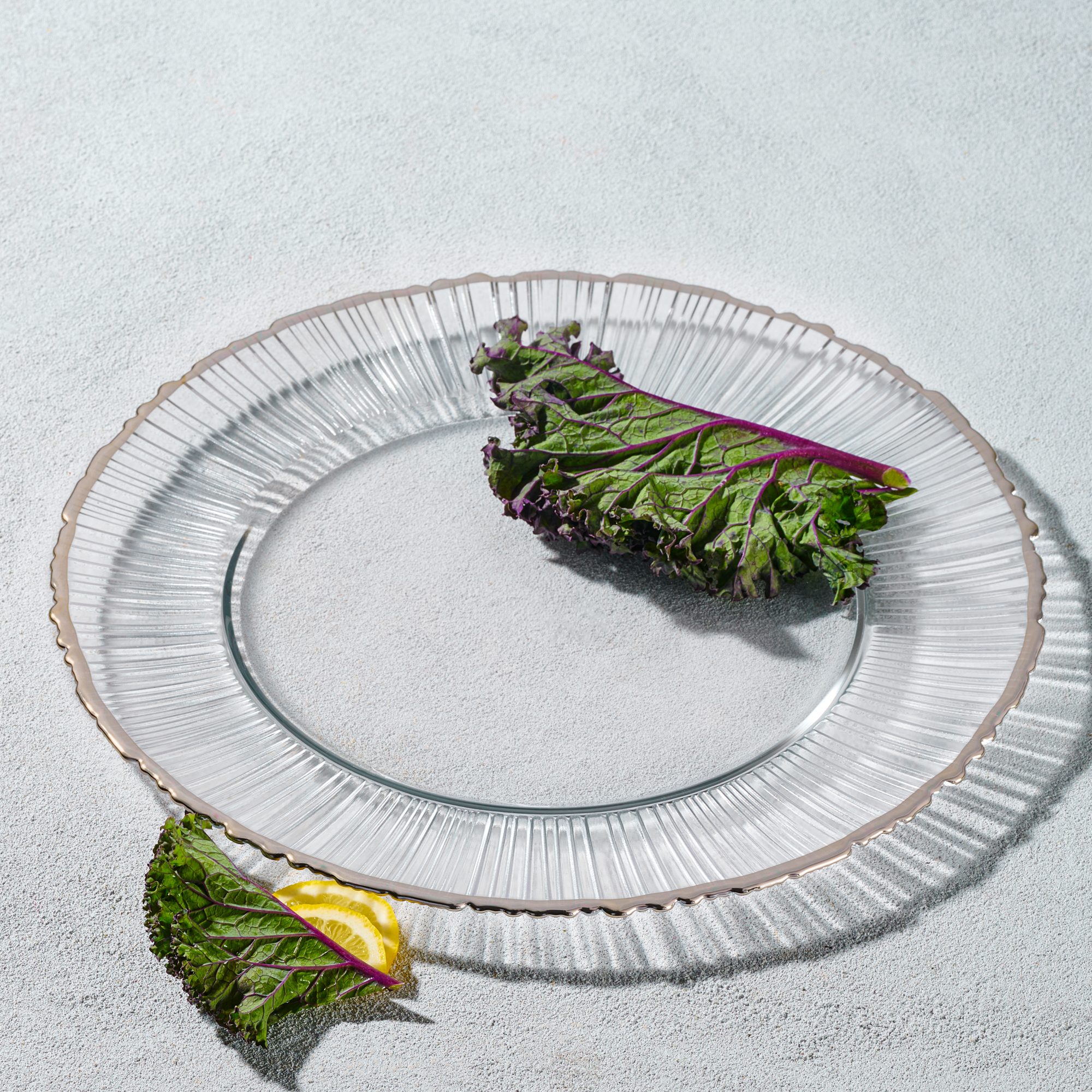 Vikko – Harmony, Glass Charger with Silver Rim, 13″ | Rental Vikko – Harmony, Glass Charger with Silver Rim, 13″ | Rental