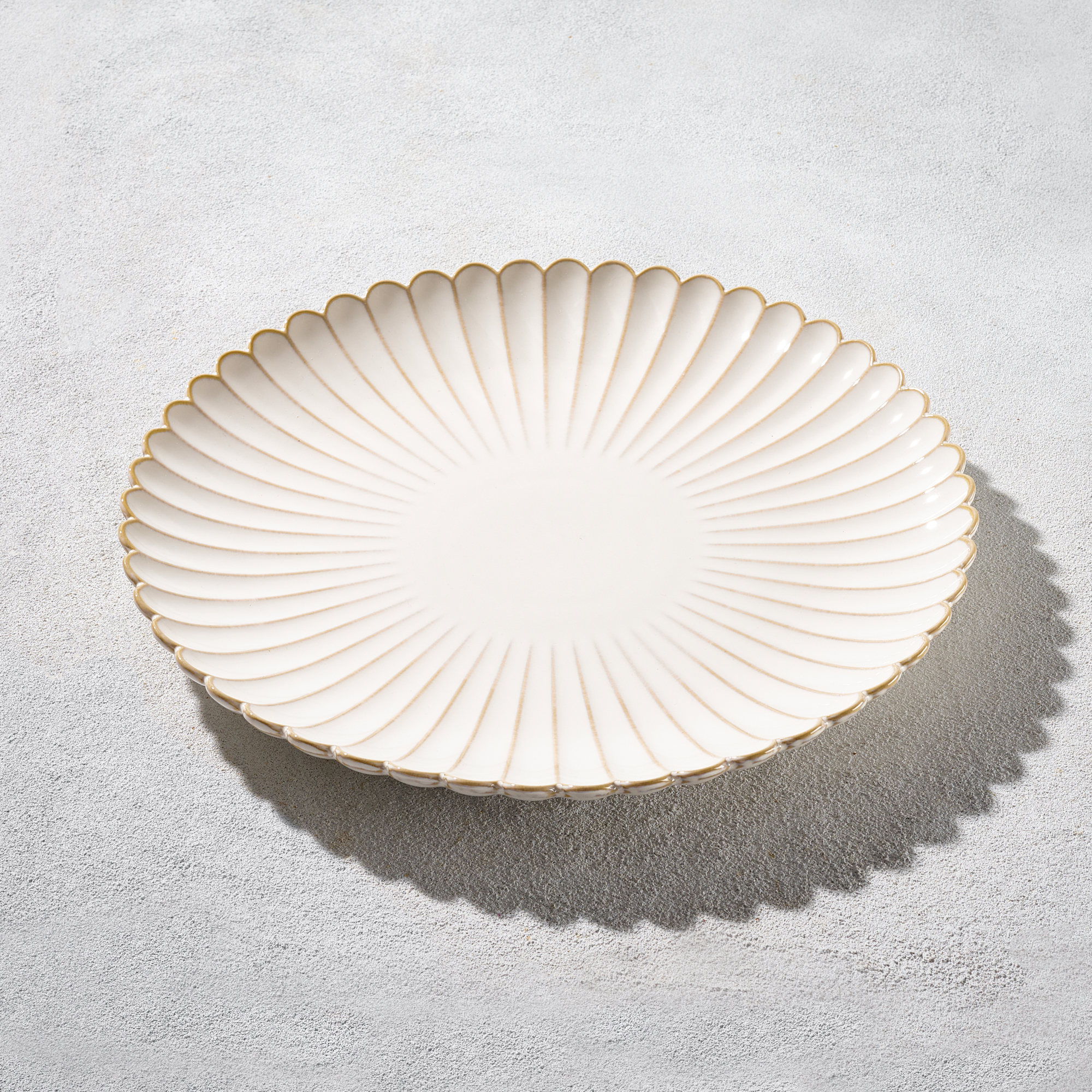Vikko – Atlantic, Charger, Cream, 13″ | Rental Vikko – Atlantic, Charger, Cream, 13″ | Rental
