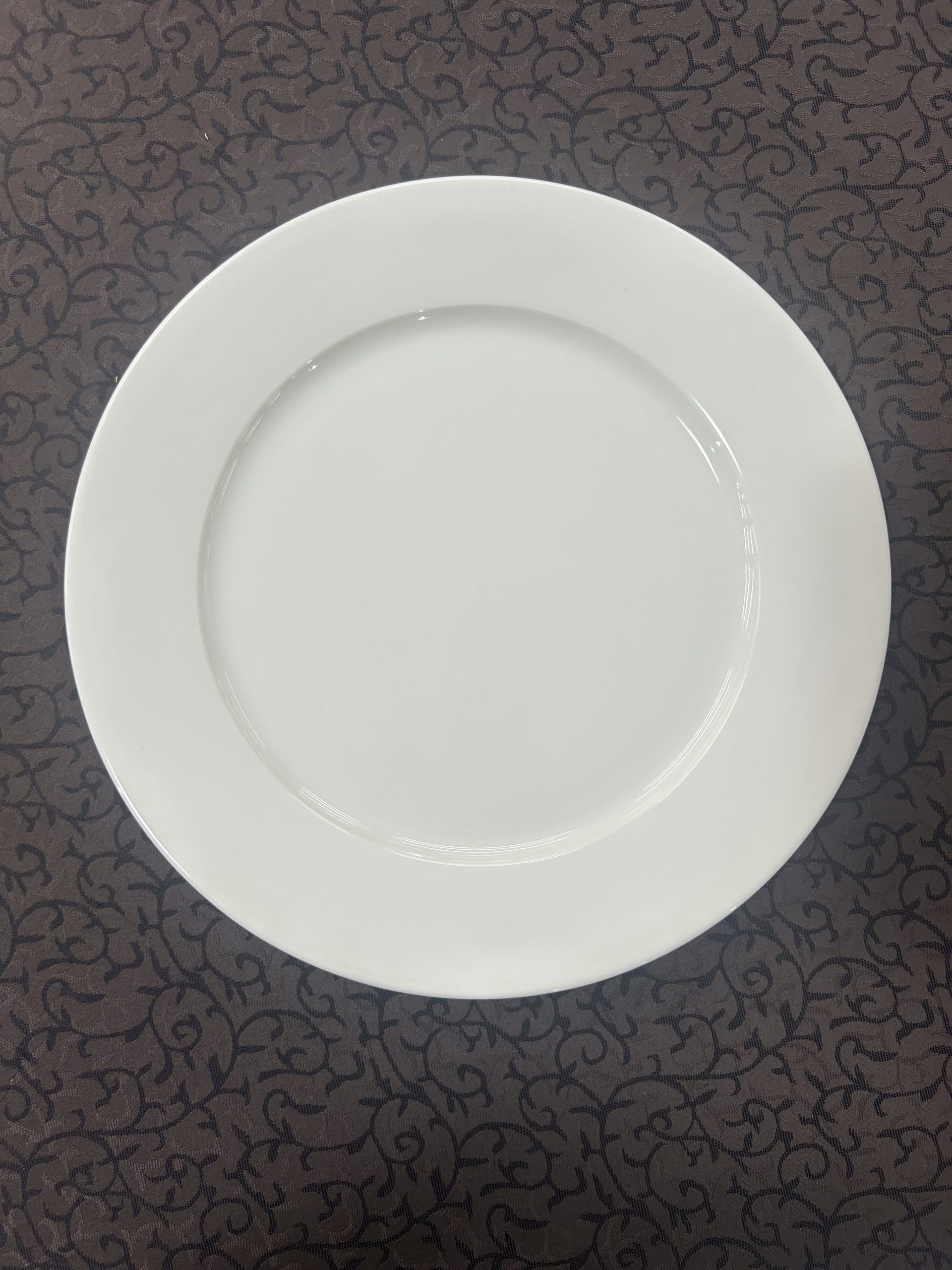 Vikko – Lightning, Rimmed Plate, White, 11″